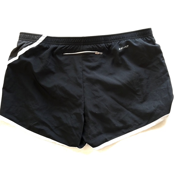 Nike shorts - Picture 2 of 6
